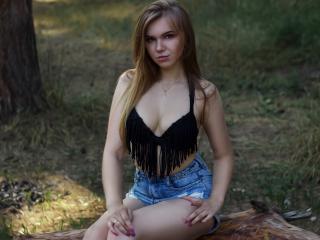 LilaBabe - Web cam nude with this chocolate like hair Young lady 