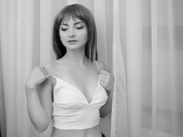 AprilVolaire - Live porn &amp; sex cam - 4686824