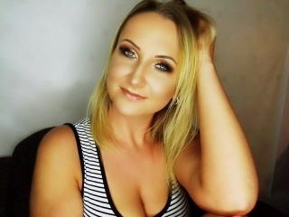 JuliettSexy - Live sex cam - 4696899