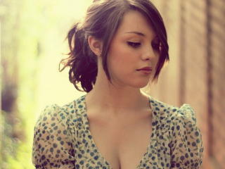 SassyCabotCaboche - Webcam porn with this shaved genital area Young and sexy lady 