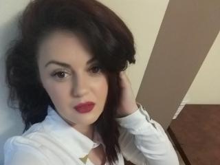 RoseSophia - Web cam sex with this brunet 18+ teen woman 