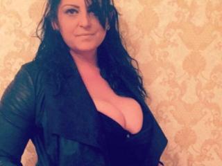 BigBoobElla - Show live nude with this being from Europe Hot chick 