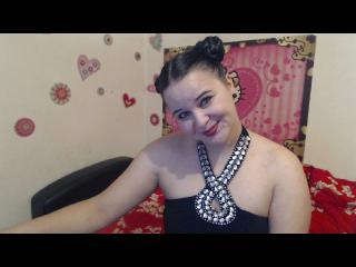 YourOnlyQueen - Webcam live exciting with a dark hair Young and sexy lady 