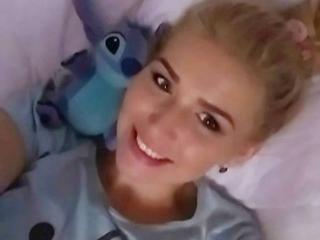 YaryneMarry - online show x with a platinum hair Hot babe 