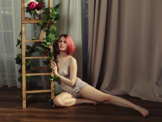 LaimaFox - Chat xXx with this average constitution Attractive woman 