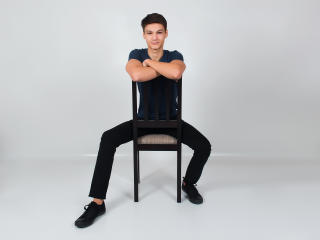 StephanWolff - Live cam xXx avec un Gay ayant le sexe entièrement taillé sur la plateforme Xlove Gay 