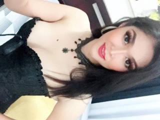 AssSexyGODDESS - Chat live exciting with this average body Transsexual 