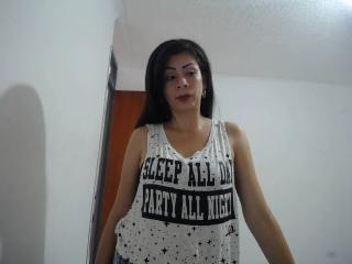 MilliLove - online chat hard with a latin Young and sexy lady 