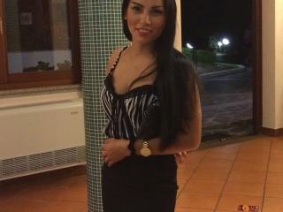 VanessaRubby - Cam nude with this vigorous body College hotties 