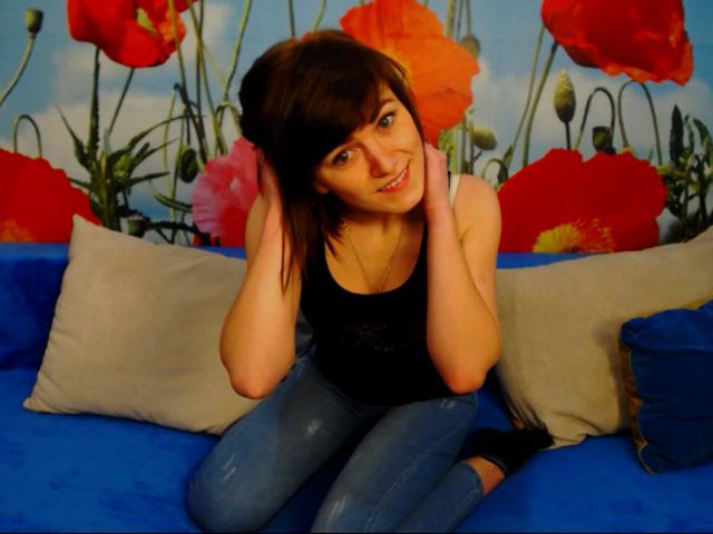 CrazySonia - Show live porno avec une Admirable jeune fille sexy à la poitrine idéale  