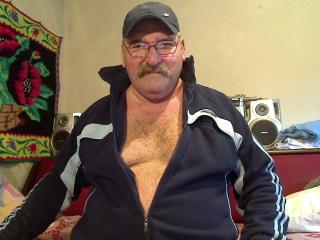 Papirus69 - online chat porn with a being from Europe Horny gay lads 