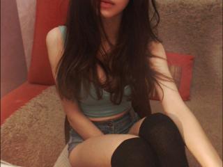 MeowSara - Chat live hard with this White Hot chicks 