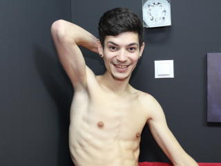 MikeyCummings - Live sex cam - 4942504