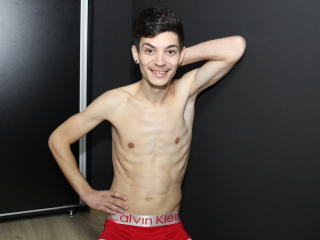 MikeyCummings - Live sex cam - 4942599