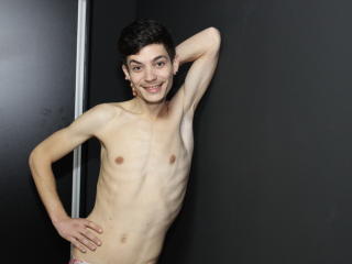 MikeyCummings - Live sexe cam - 4942684