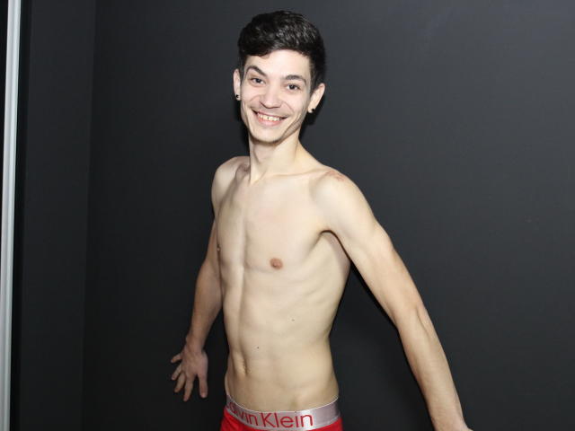 MikeyCummings - Live sex cam - 4942719