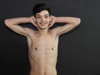 MikeyCummings - Live sexe cam - 4942734