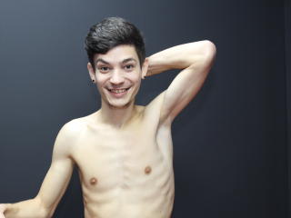 MikeyCummings - Live porn &amp; sex cam - 4942764