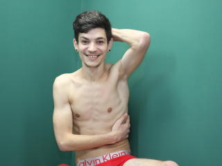 MikeyCummings - Live sexe cam - 4942769