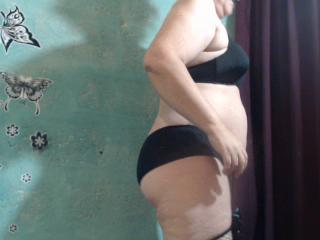 AndySquirt - online show nude with a latin Mistress 
