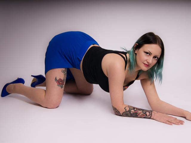 ErinHotBody - Live sex cam - 4954844