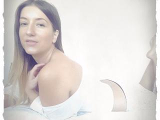 BelledeNuit - Webcam live hard with a being from Europe Young and sexy lady 