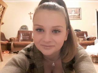 LisaMiracle - Cam x with a slender build Young lady 