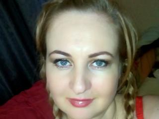 Incredibletit - Live cam sexy with this shaved sexual organ Hot chick 