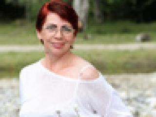 BlueWildRose - Chat live x with a European Lady over 35 