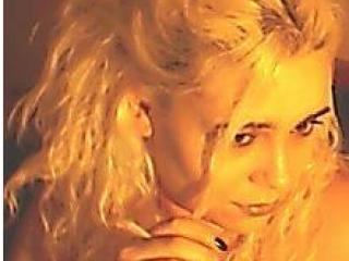 MayaSmith - Web cam exciting with this ordinary body shape Horny lady 