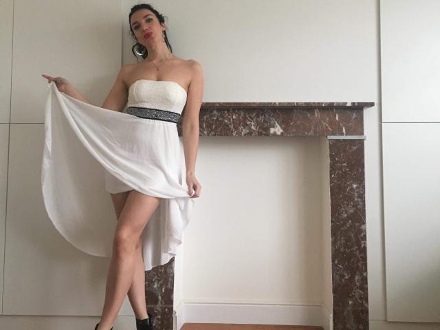 KatieFrenchie - Live Sex Cam - 4997497