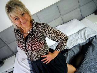 HottClara - Chat sex with this being from Europe Lady 