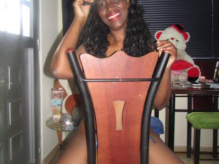 HotSaley - Live chat hard with a dark-skinned Gorgeous lady 