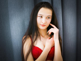 AdrianaHappy - Live cam xXx with a oriental Young and sexy lady 