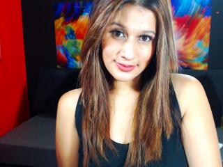 MissAlyson - Cam hot with a average hooter Hot babe 