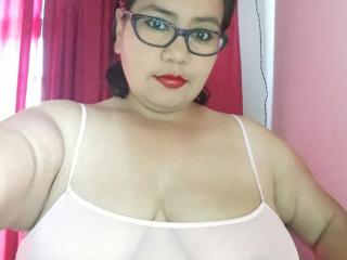 HotBustyMelissa - Video chat exciting with this black hair Mature 