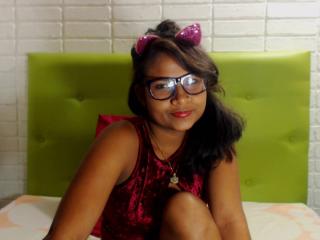 SammyLola - chat online xXx with a standard breast Young and sexy lady 