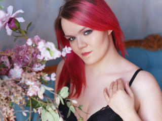 EricaMoore - Live nude with this red hair Girl 