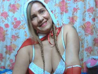 KairaLove - online chat xXx with this chocolate like hair Hot chick 