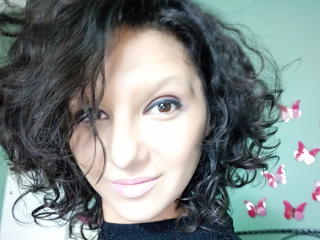 AmethystCharm - chat online hot with a Hot babe with average boobs 