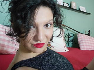 AmethystCharm - Web cam nude with this Exciting teen 18+ with regular melons 