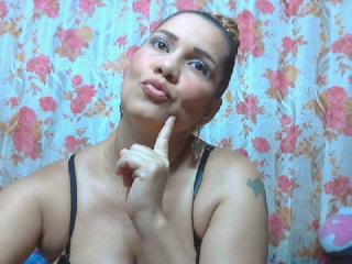 KairaLove - chat online nude with this latin Sexy lady 