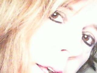 MilfXX - Web cam xXx with this shaved pubis Mature 