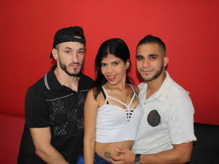 MarceAndTwBoys - Live porn &amp; sex cam - 5162792