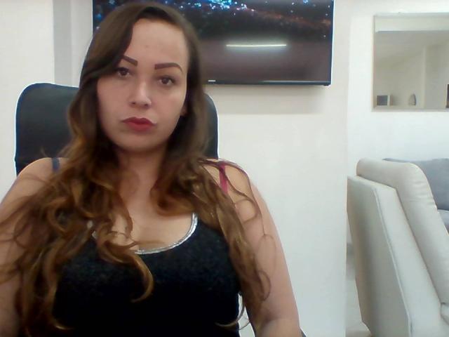 Ariadnaa - Webcam live hot with this immense hooter Horny lady 