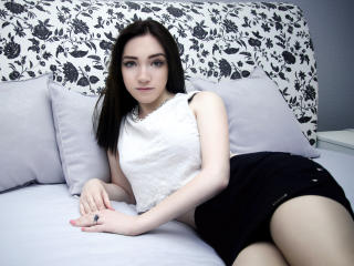 JacklyneSweet - Webcam x with this trimmed private part Hot chicks 