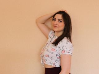 UndercoverDiva - Show live hard with a ordinary body shape Young lady 