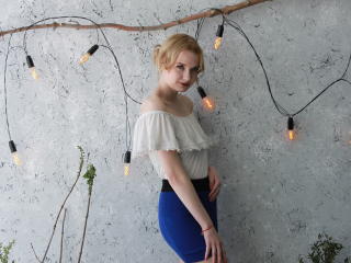 MissAymeline - Live chat sexy with a lean Young lady 