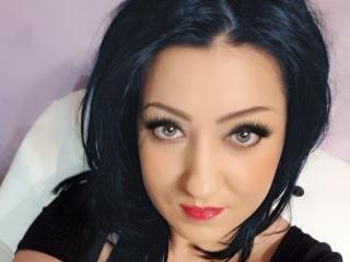 BeauxYeuxx - Chat x with this black hair Nude young lady 