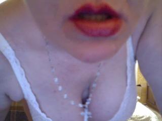 PrettyLusi69 - online chat x with a well rounded Lady over 35 